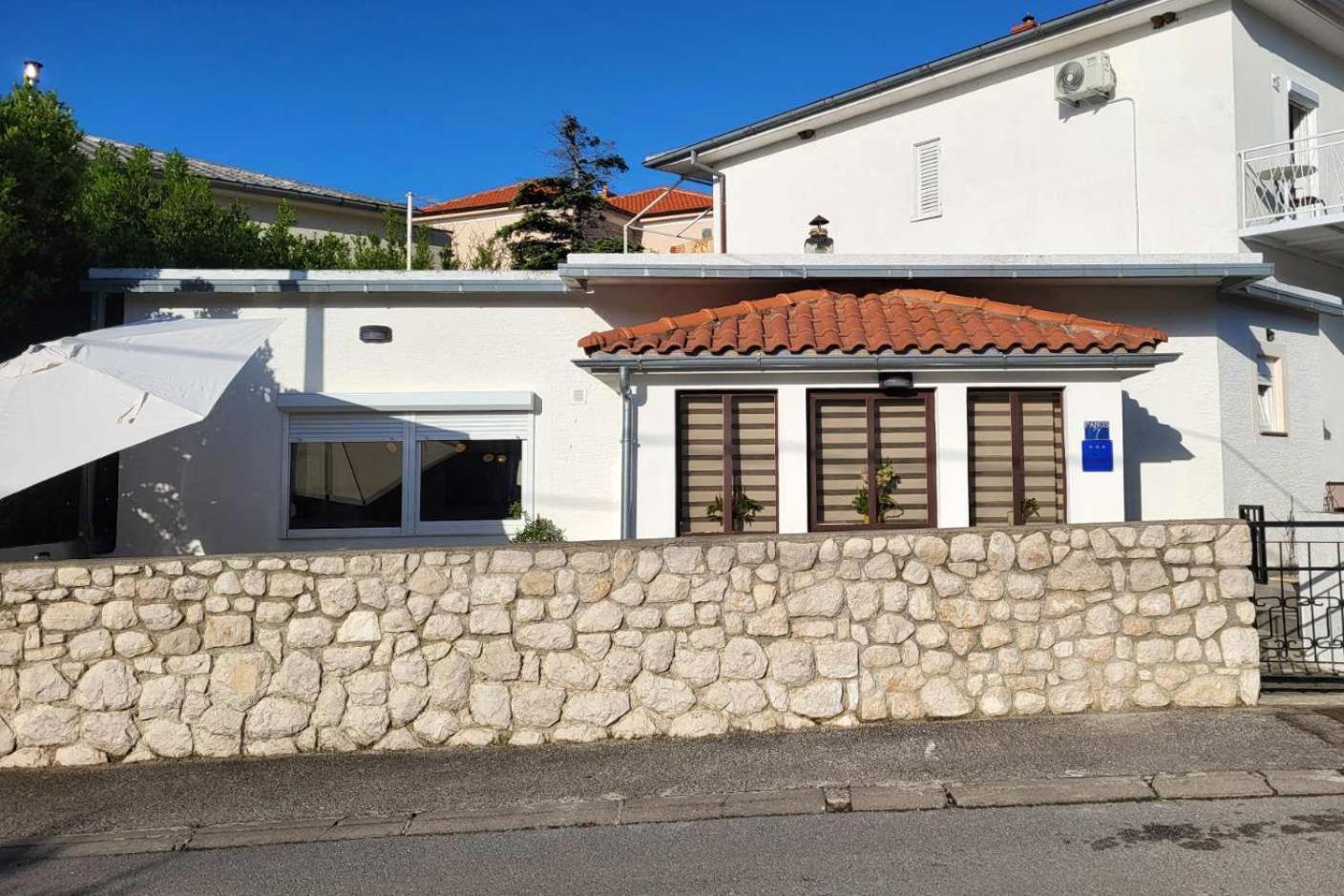House With A Parking Space - 17533 * Novi Vinodolski